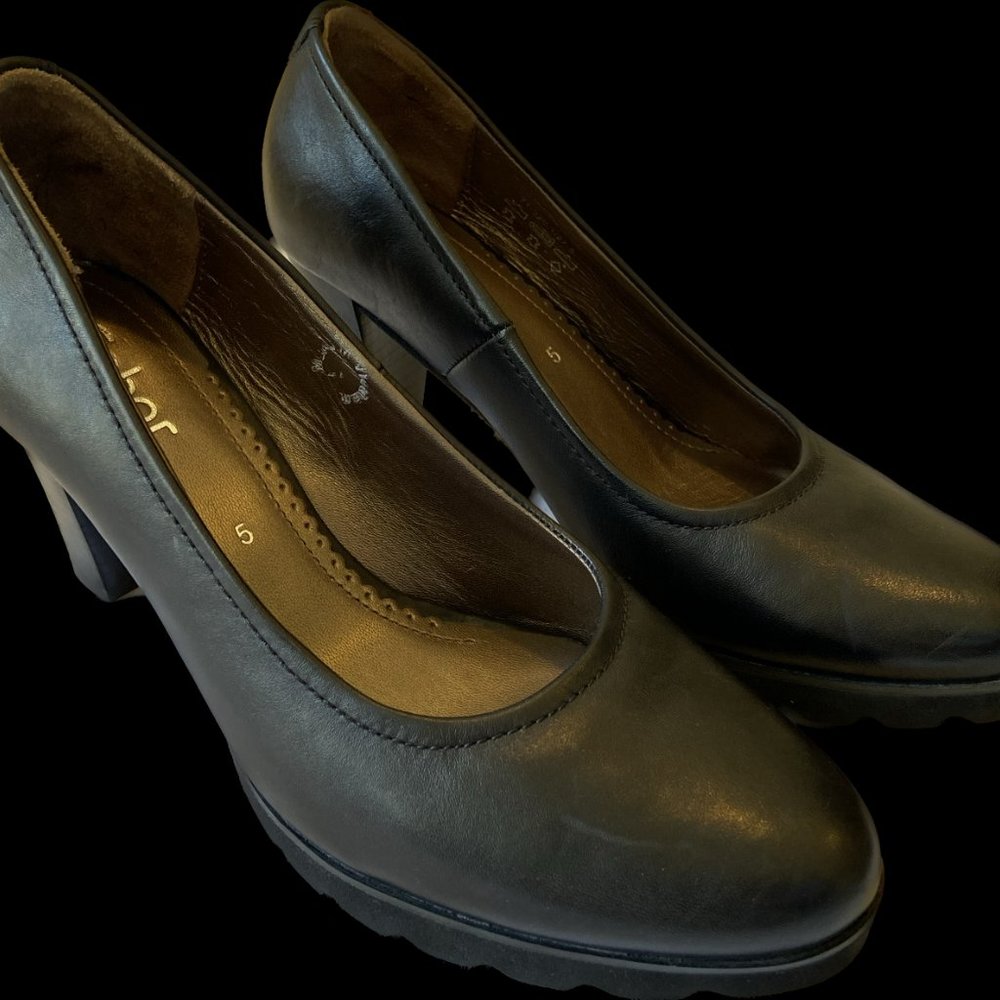 Gabor Leather Comfort Heels w/ Platform Tread-All Weather Walking!